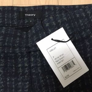 ⭐️Theory plaid stretch leggings/pants ⭐️